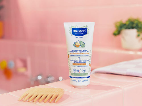Crème shampoo ontwarrend & voedend golvend haar - Mustela Belgium - 2